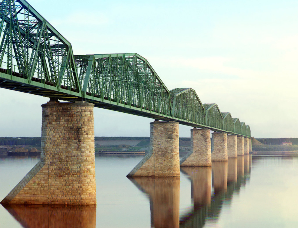 Kolej transsyberyjska: most nad rzeką Kama. Źródło zdjęcia: http://en.wikipedia.org/wiki/File:Prokudin-Gorskii-25.jpg