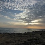 Dwejra: piękny zachód słońca z widokiem na Fungus Rock