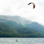 Szwajcaria: jezioro Silvaplana i kitesurferzy