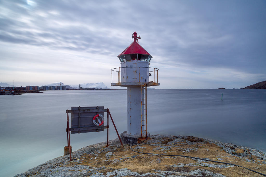 Bodø: latarnia morska przy forcie Nyholmen
