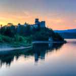 Zamek Dunajec o zachodzie słońca
